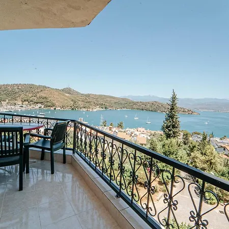 Colorful With Fantastic Sea View Near Sea In Appartamento *