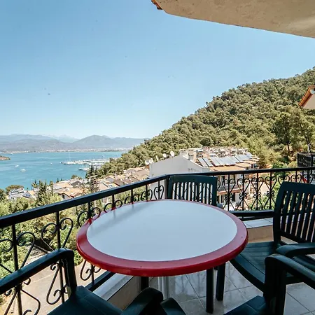 Colorful With Fantastic Sea View Near Sea In Appartamento Fethiye