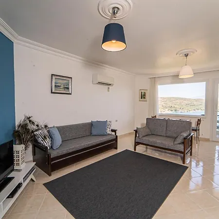 Appartamento Colorful With Fantastic Sea View Near Sea In *